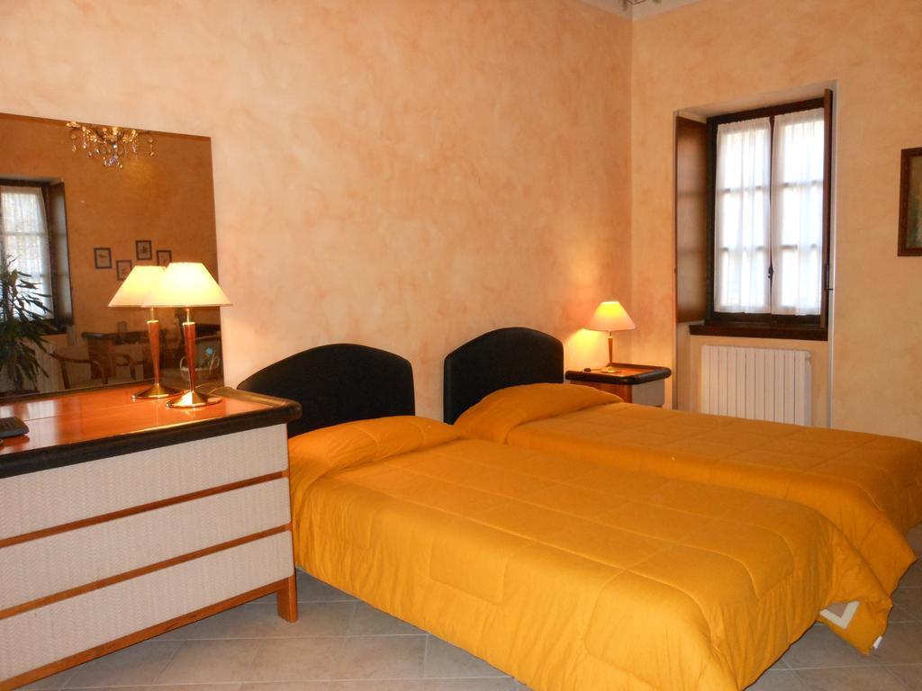 Agriturismo Cassinazza Orsenigo エクステリア 写真